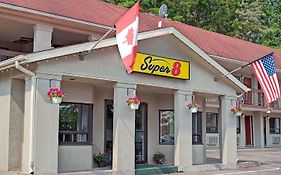 Super 8 By Wyndham Niagara Falls North
